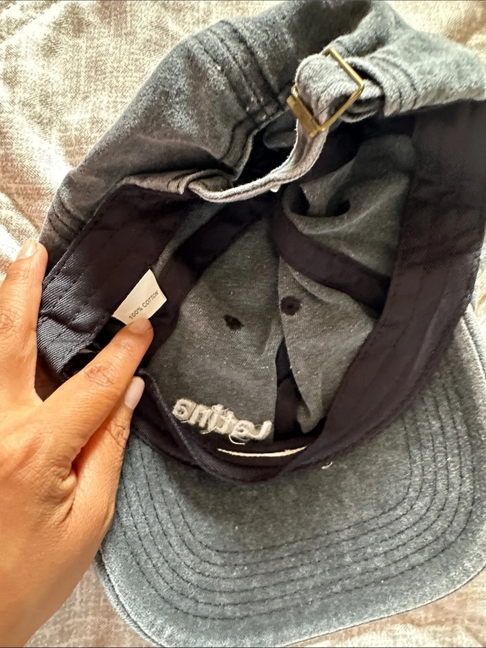 Embroidered 'Latina' Gray Baseball Cap
